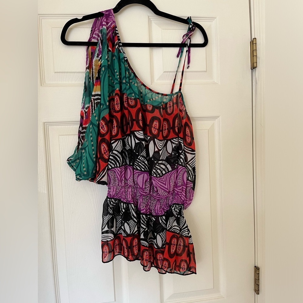 Bisou Bisou One Shoulder Top